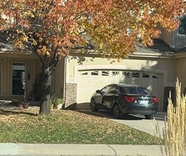 Building Photo - Spacious Southwest Fort Collins Townhome Near Cathy Fromme Prairie - 3bd 3ba AVAILABLE