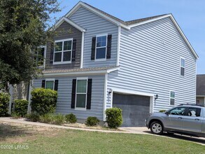Building Photo - 2 Duck Branch Ct