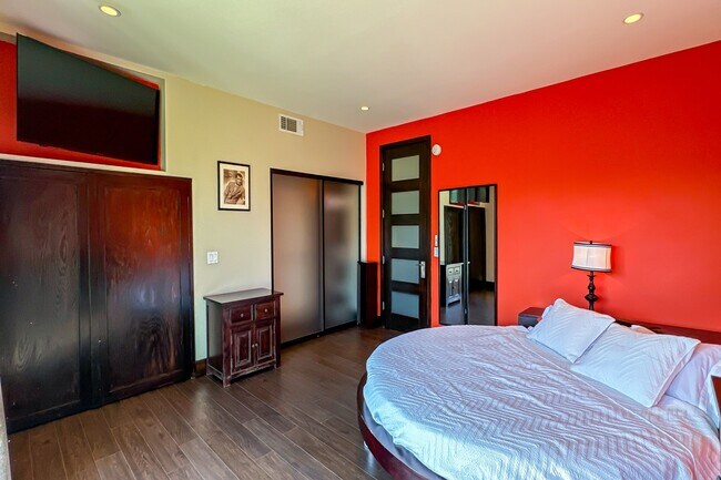 Building Photo - 11470 Dona Evita Dr