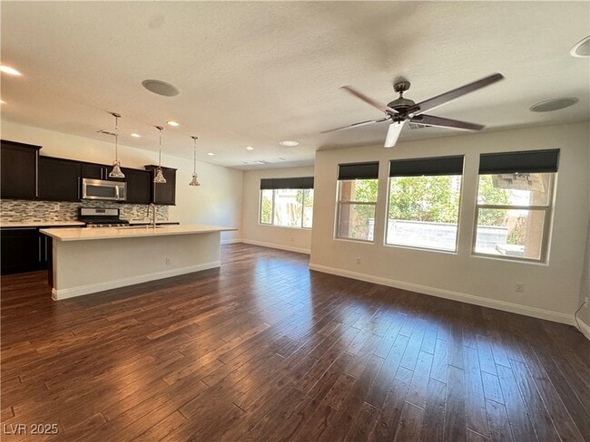 Building Photo - 2090 Morro Vista Dr