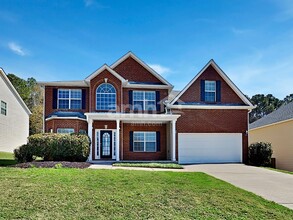 Building Photo - 412 Farmwood Way