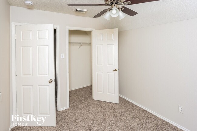 Building Photo - 10219 Budtime Ln