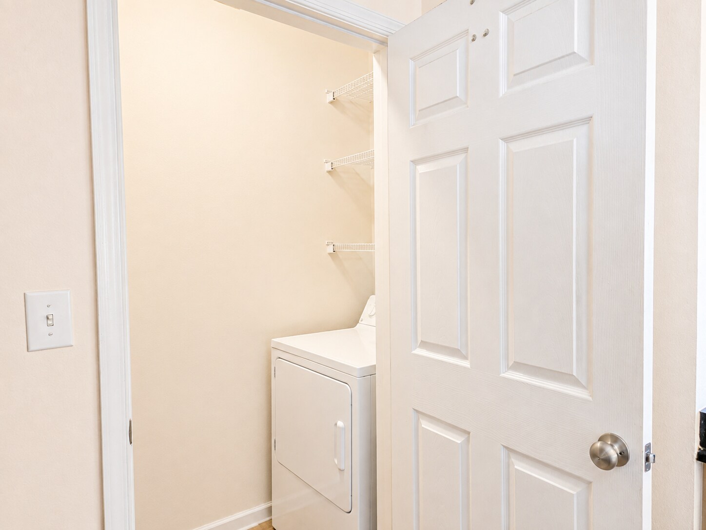 Building Photo - 4405 Weatherington Lane, Fairfax, VA 22030