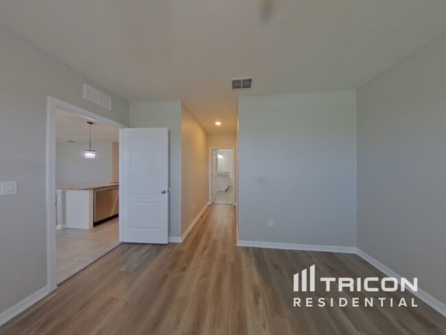 Building Photo - 9020 Tuscan Cypress St