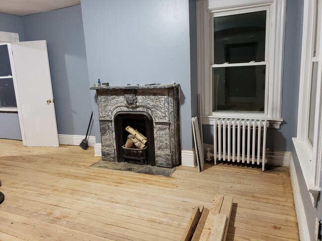 Master Bedroom - 135 Summer St