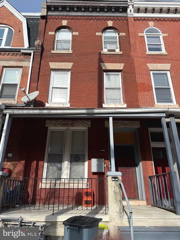 Building Photo - 3211 W Montgomery Ave
