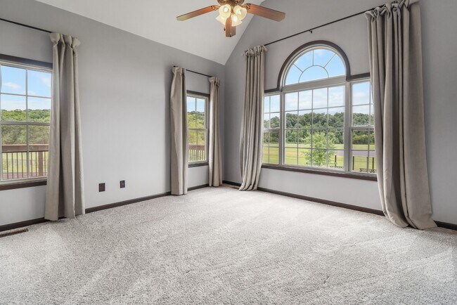 Building Photo - 869 E Accipiter Cir