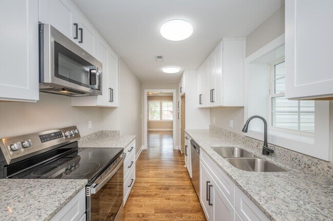 Building Photo - 1106 Morningside Dr