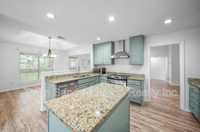Building Photo - 3313 Country Meadow Ln