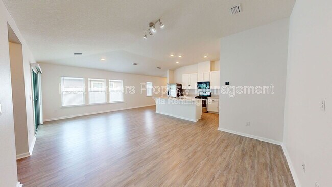 Building Photo - 544 Bluejack Ln