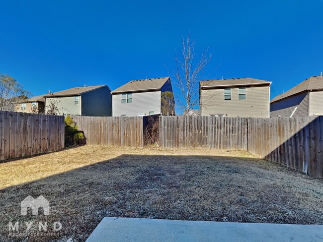 Building Photo - 6467 Woodwell Dr