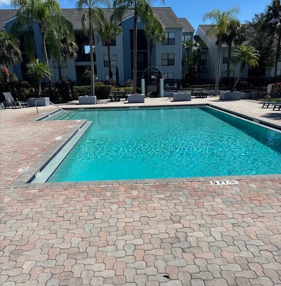 Building Photo - 13625 Eagle Ridge Dr