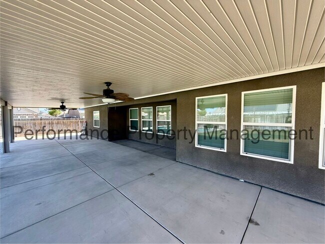 Building Photo - 9024 Selma St