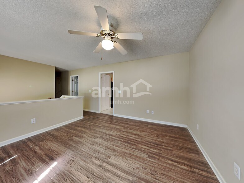 Building Photo - 5160 Windsbury Ridge Rd