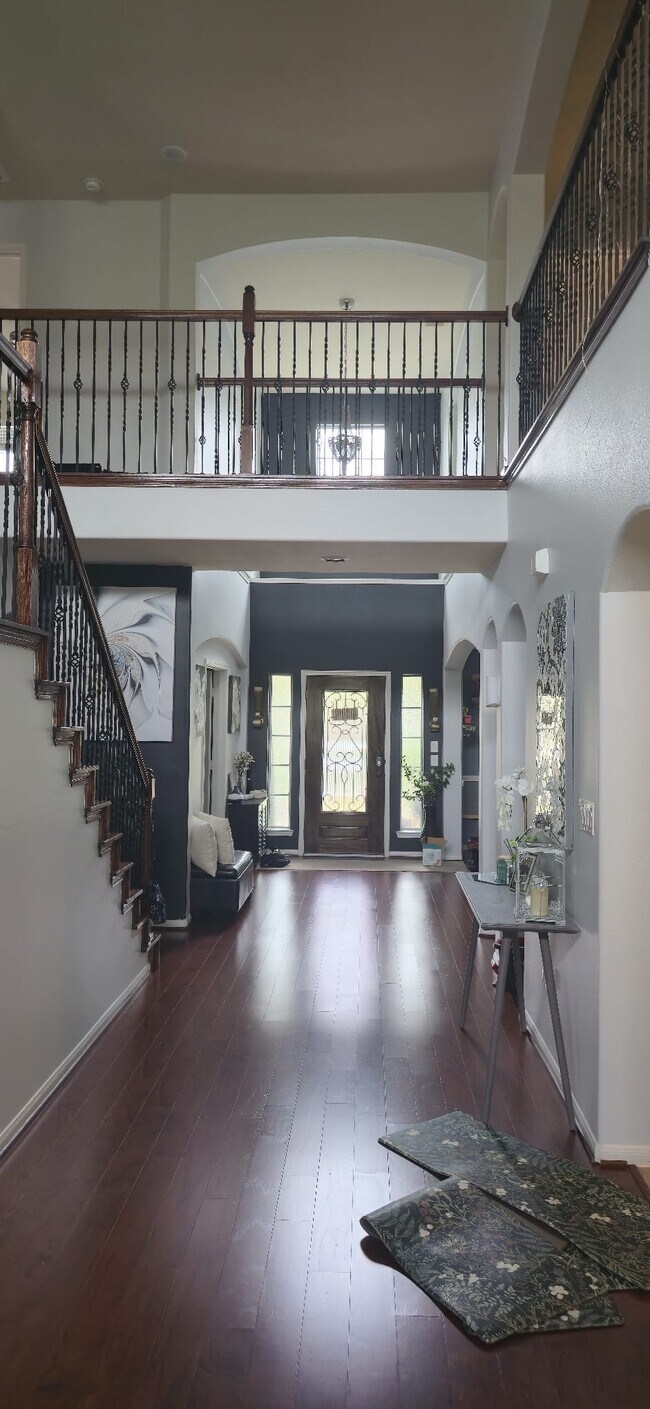 Building Photo - 8153 Tranquil Lake Way