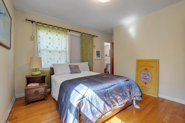 Building Photo - 1716 S Meridian St