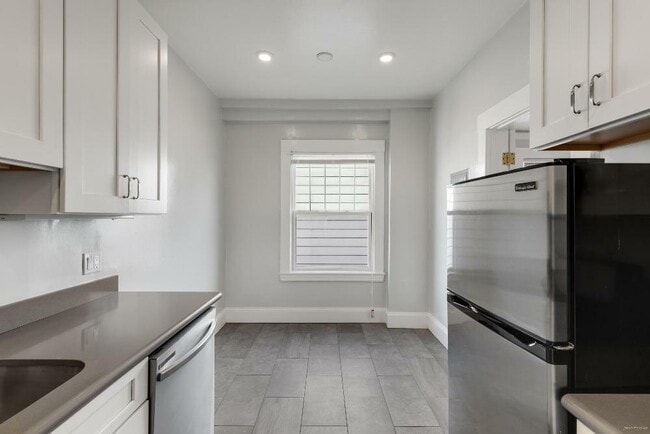 Building Photo - 312 Fillmore St