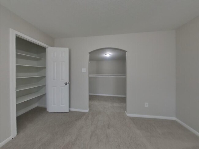 Building Photo - 12303 Kings Garden Ct