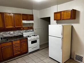 Building Photo - 1467 90th Ave W