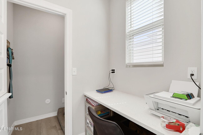 Building Photo - 6016 Hidden Clove Ct