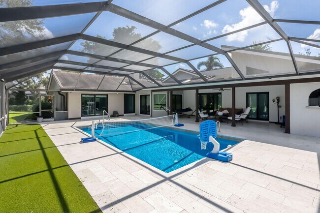 Building Photo - 2903 Banyan Blvd Cir NW