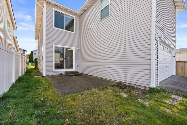 Building Photo - 3130 Hoffman Hill Blvd