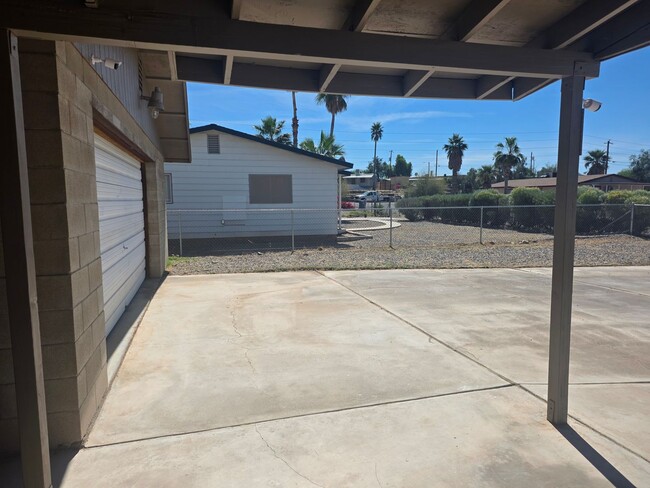 Building Photo - Fully Remodeled 2 bed/2 bath on 2 lots and Huge detached Garage!