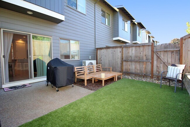 Building Photo - New Construction 3 Bedroom Townhome at Ple...