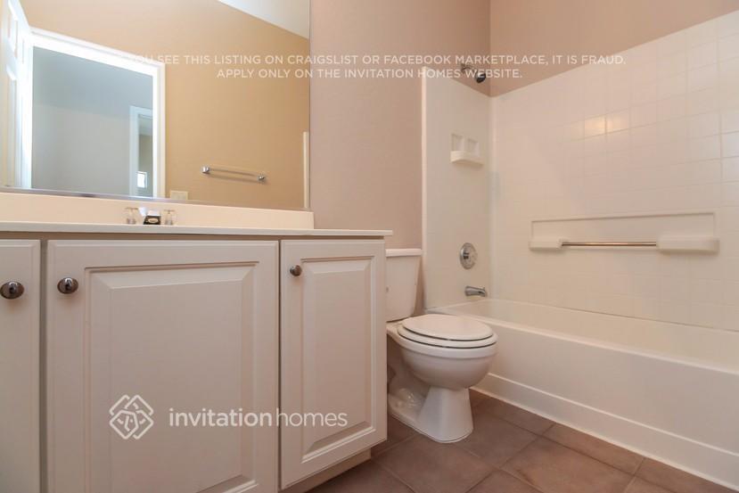 Building Photo - 16318 N 168th Ave