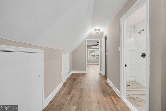 Building Photo - 3839 Blenheim Rd