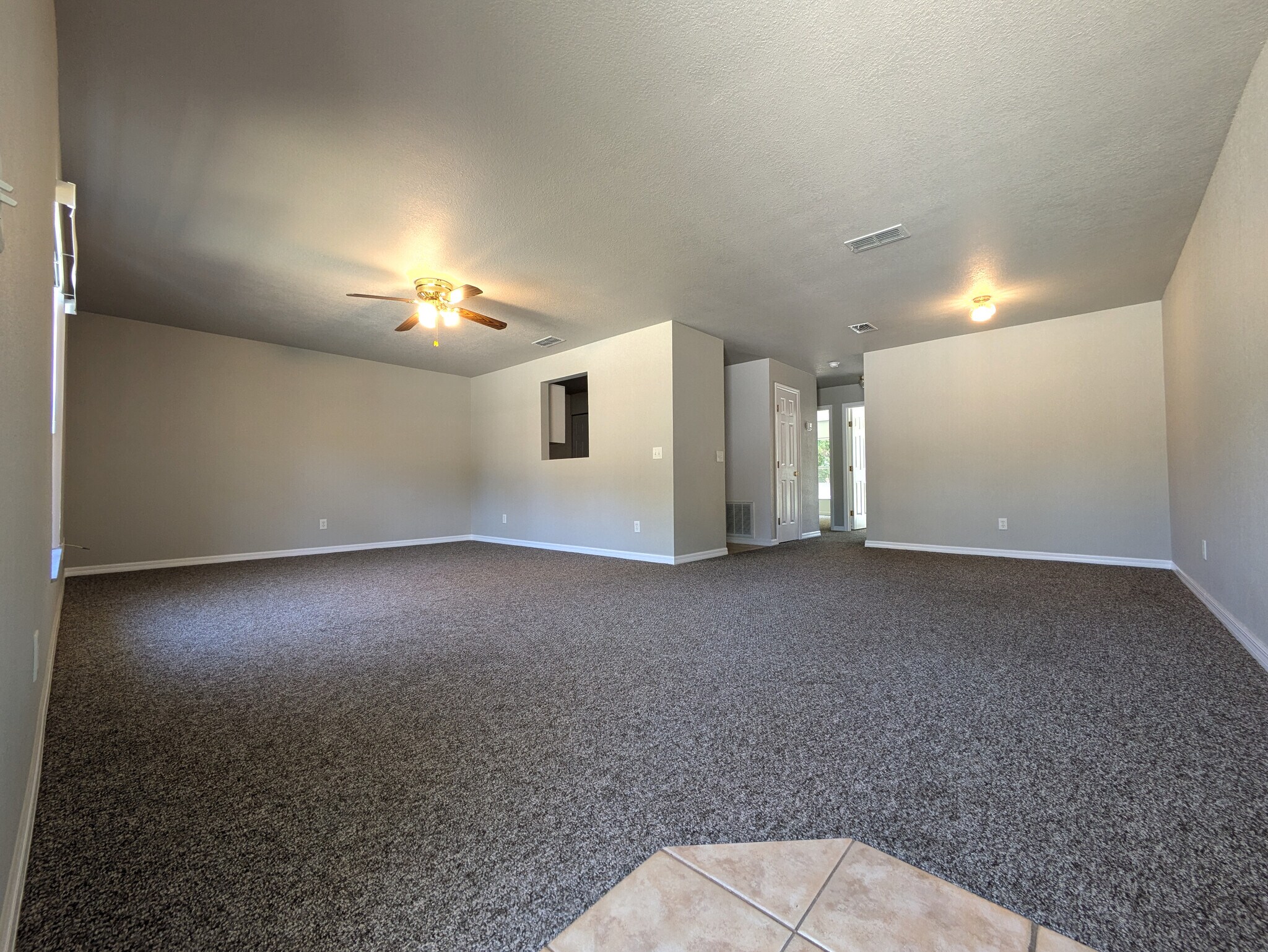 Living/Dining Area - 1151 N Lion Cub Pt