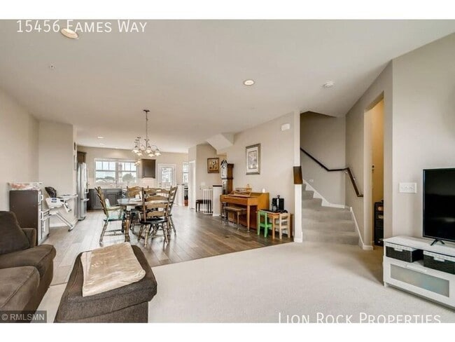 Building Photo - 15456 Eames Wy