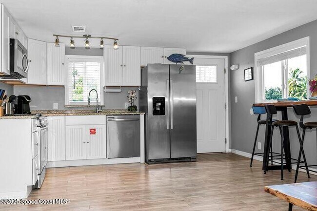Building Photo - 492 Dempsey Dr