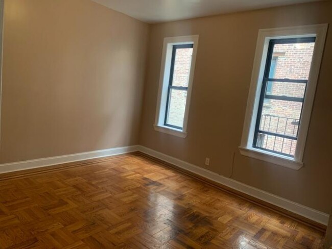 Building Photo - 2 bedroom in BRONX NY 10468