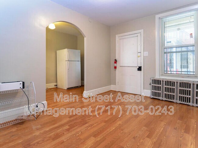 Building Photo - 59 King St