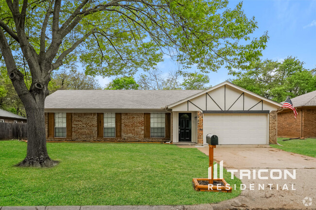 Building Photo - 6414 Willow Springs Dr