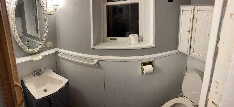 Building Photo - 257 Thompson Ave