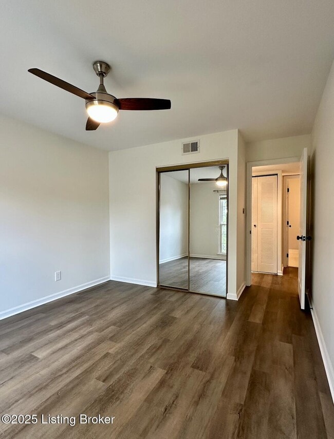 Building Photo - 716 Highwood Dr