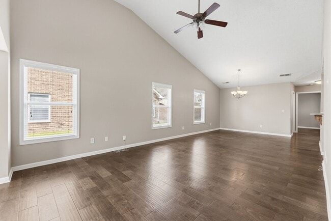 Building Photo - 395 Devon Chase Hill