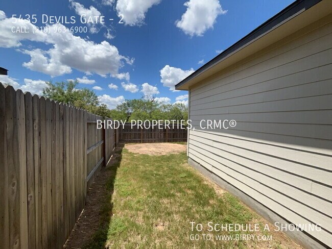 Building Photo - 5435 Devils Gate