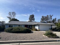 Building Photo - 1064 La Reina Dr