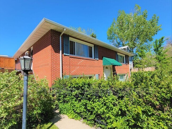 Building Photo - 1305 2nd Ave N