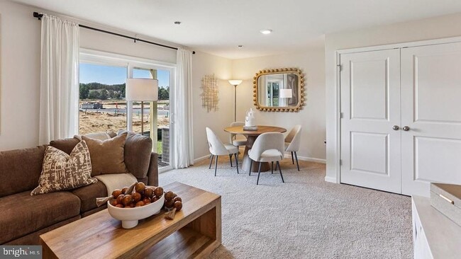 Building Photo - 159 Sandy Rdg Rd