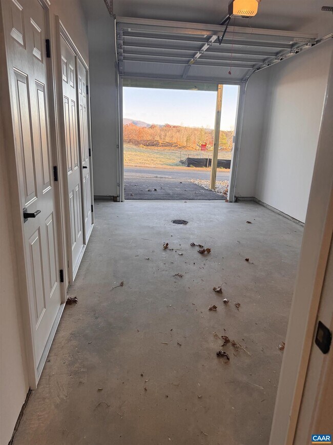 Building Photo - 2225 Woodburn Rd