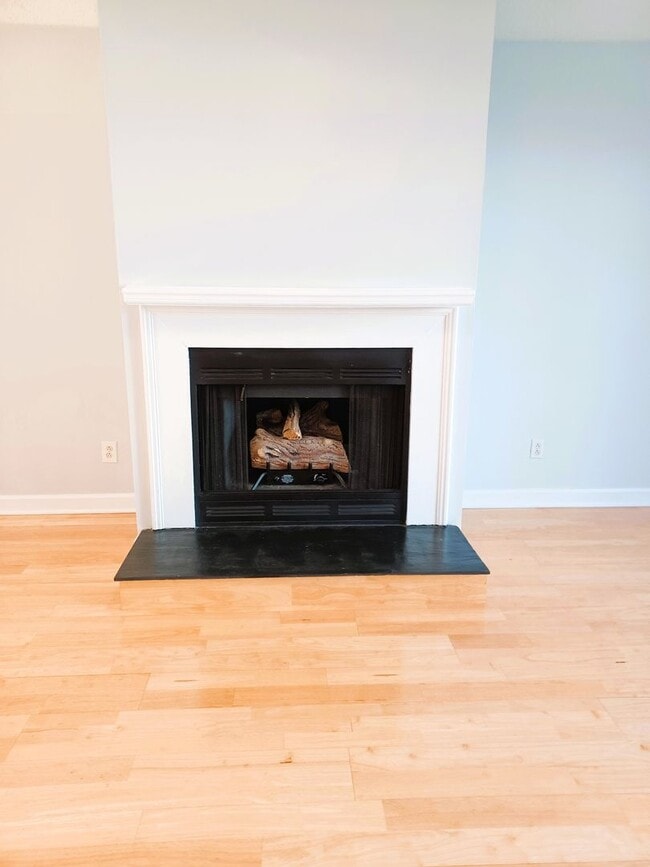 Building Photo - Glenwood