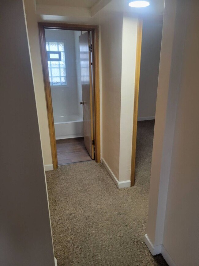 Building Photo - 3609 N 36th St