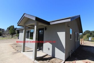 Building Photo - 2 Bedroom, 1 Bath home