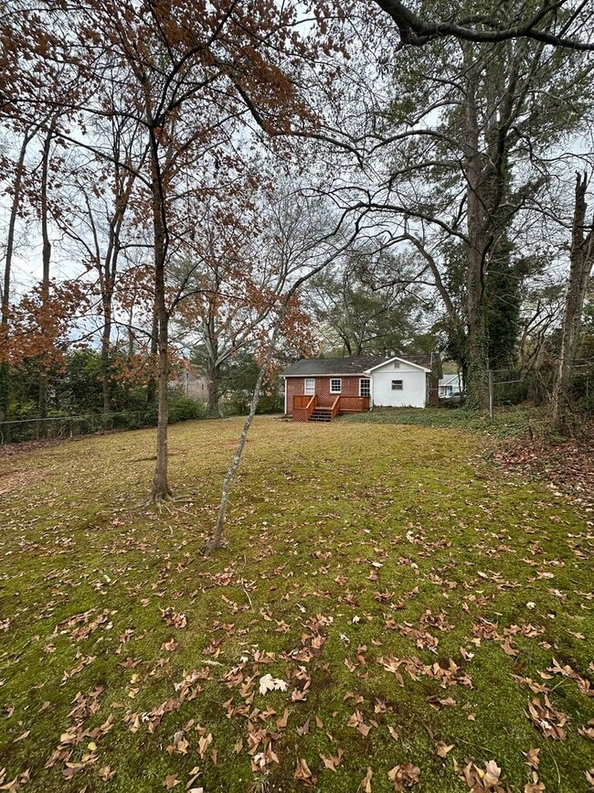 Building Photo - Normaltown Home Move-in ready