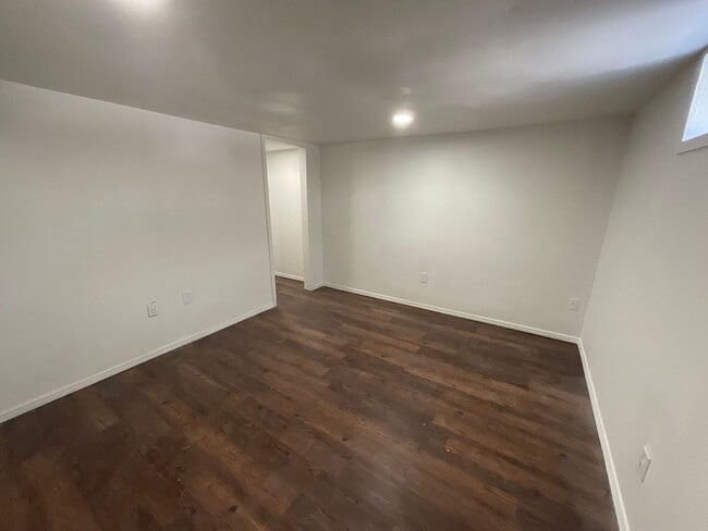 Building Photo - PRE-LEASING