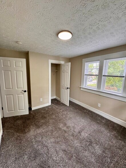 Building Photo - 782 Gibbard Ave